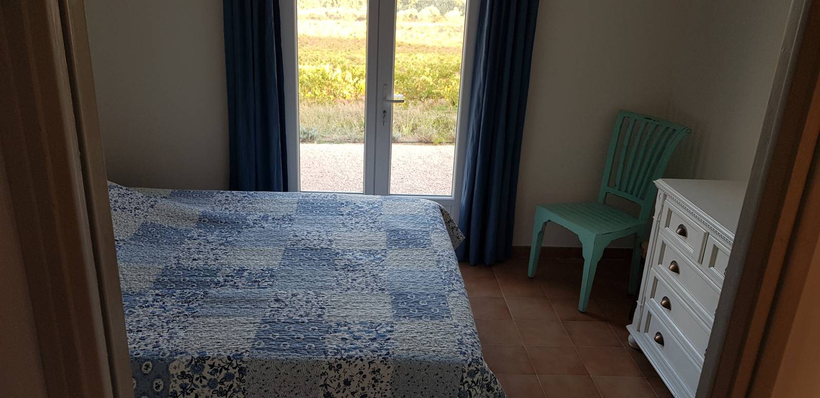 Slaapkamer met tweepersoonsbed